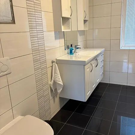 דירה Hb - The White Pearl טרומסה