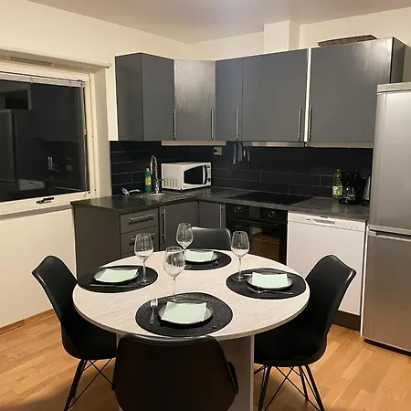 Hb - The White Pearl טרומסה